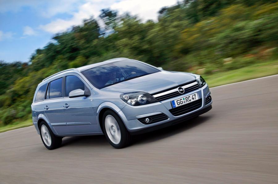  Opel Astra Caravan 2005 года  (фото 4 из 58)